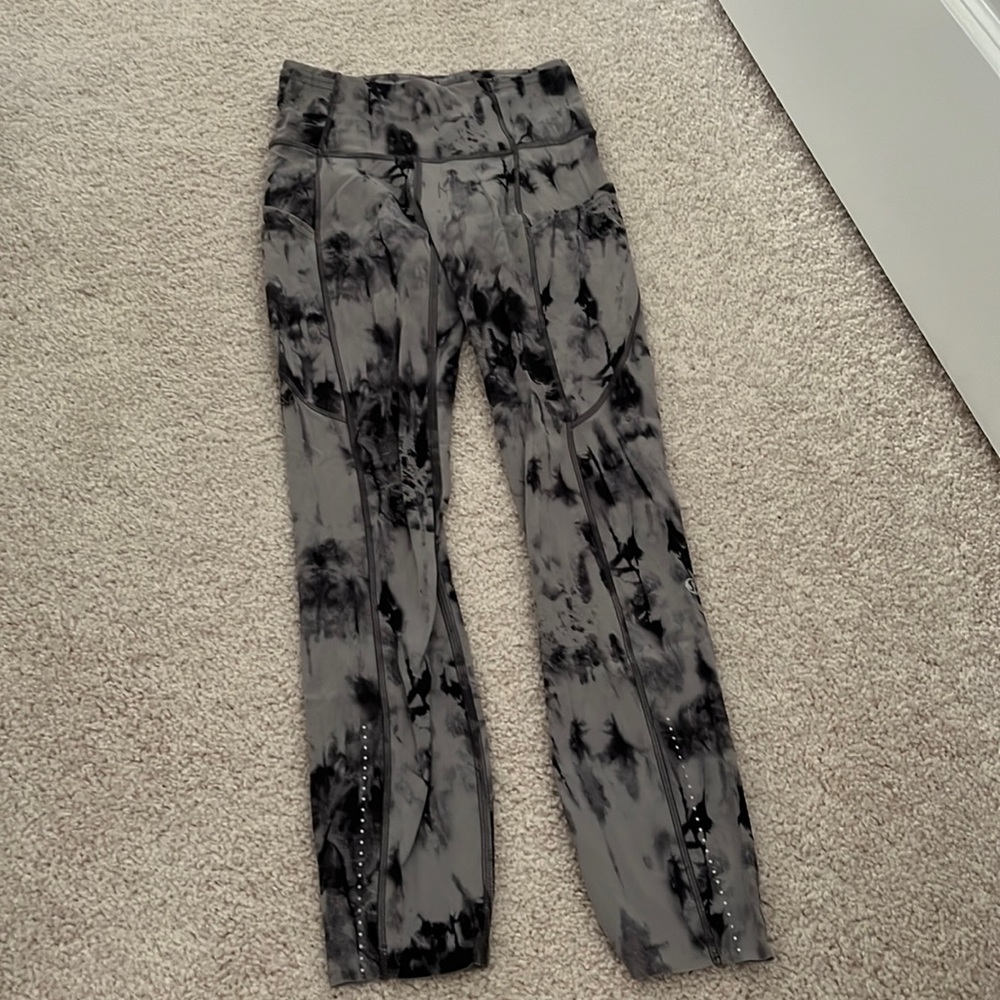 Lululemon size 2 legging